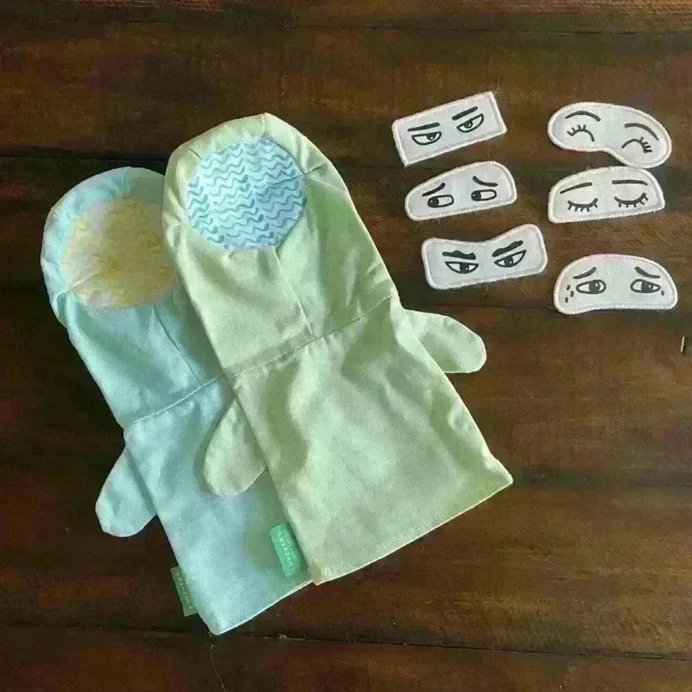 Lovevery Puppet Kit Like New